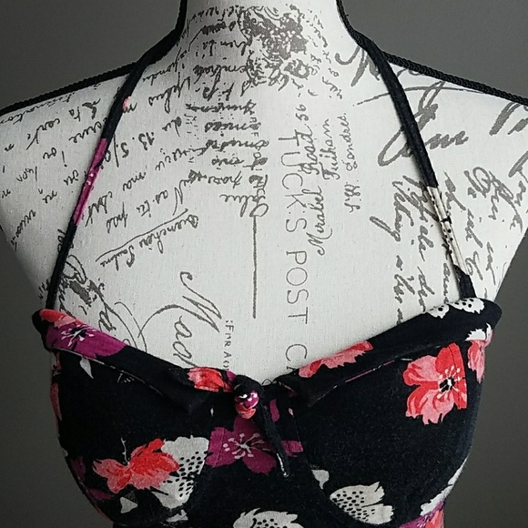 Dress - Picture 2 of 6